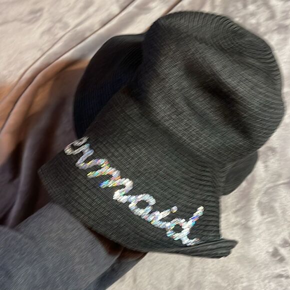 Mermaid off duty hat - Picture 2 of 4